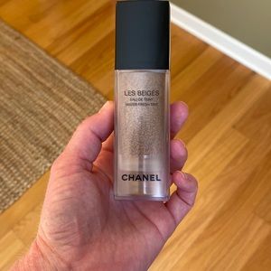 Chanel Les Beiges water tint foundation